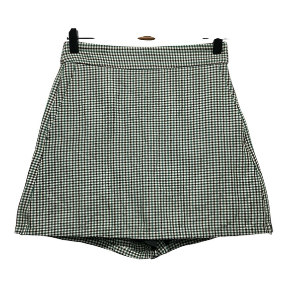 Zara Dresses & Skirts - ZARA High Waisted gingham Plaid Mini Skort Size XS Green-Black blogger favorite